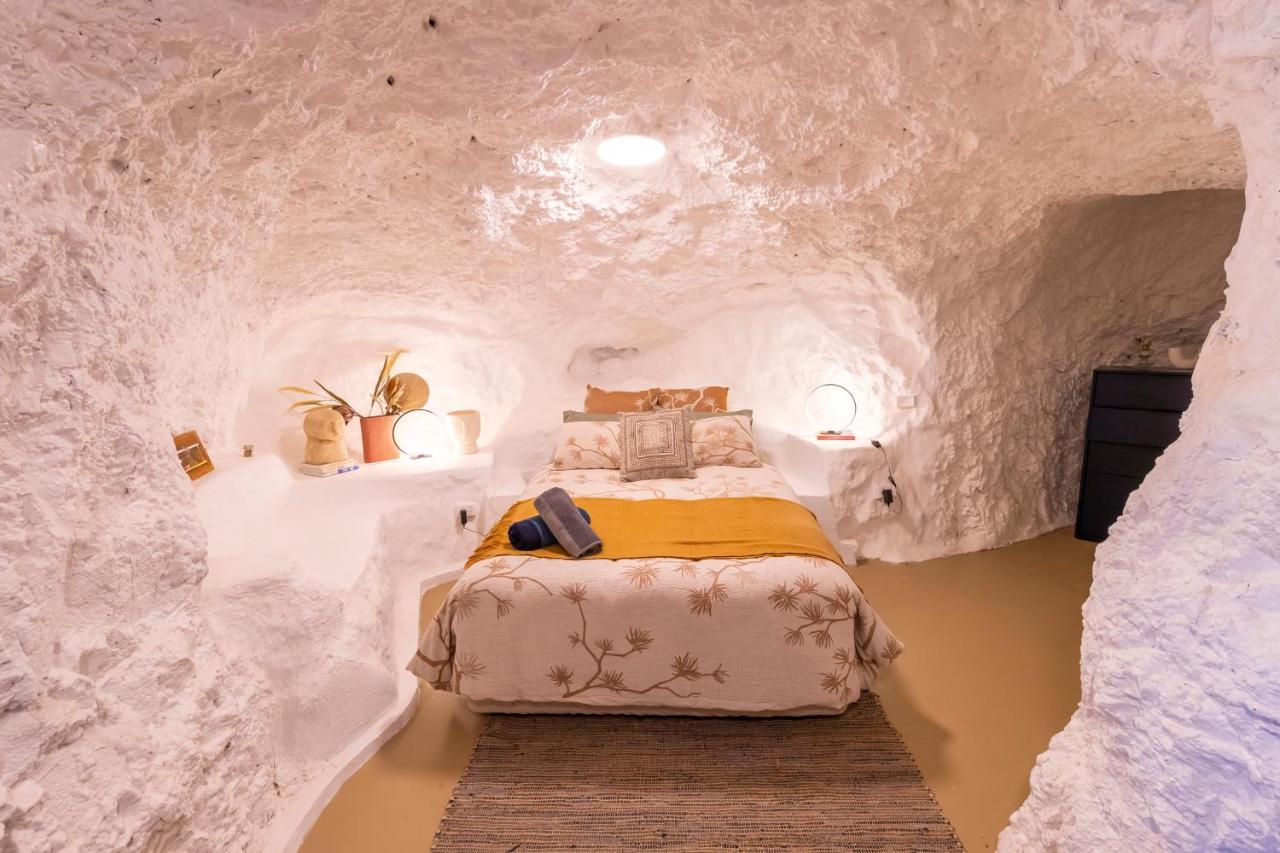 White Cliffs Accommodation -Daybreak Dugout - Unique Cave House Ngoại thất bức ảnh